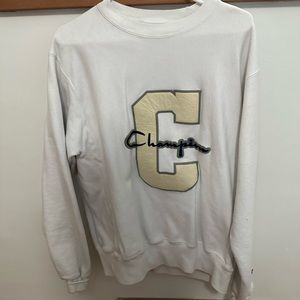 White champion sweatshirt